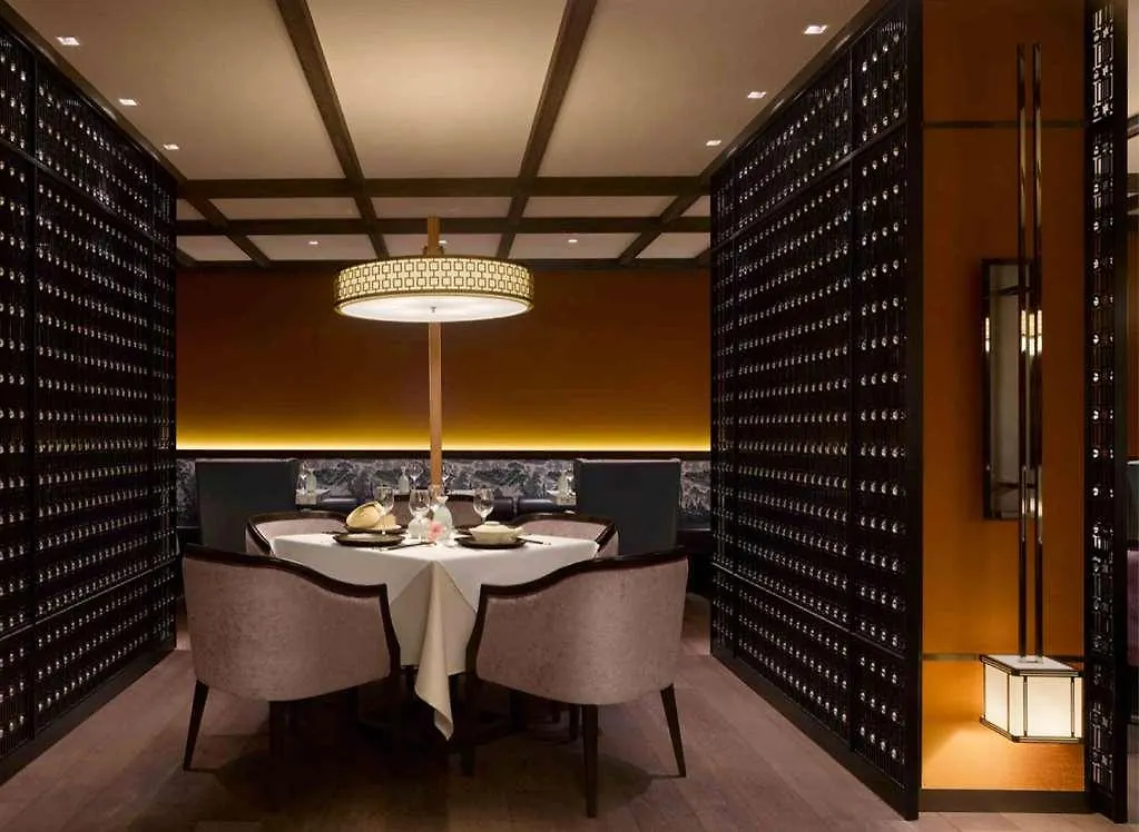 *****  Tangla Hotel Brussels Kraainem België